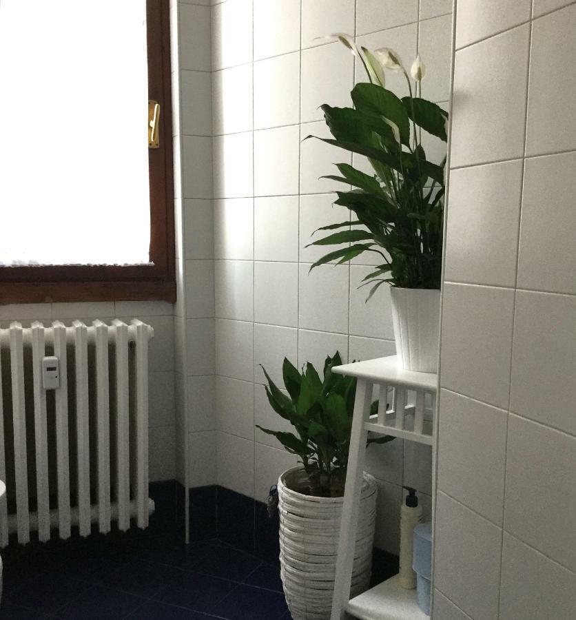Appartamento Blu A Milano Zona Ripamonti Vicino Allo Ieo Exterior foto